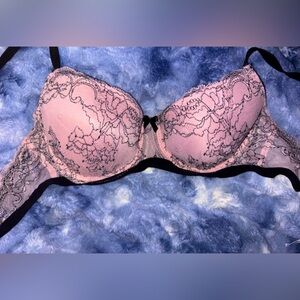 Y2K Vintage Sophie b. Light Pink and Black Lacey Bra
